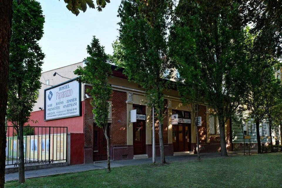 Hostel Paparazzo & Apartmens NagyNagykikinda Kültér fotó